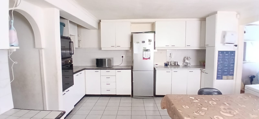 5 Bedroom Property for Sale in Westridge Western Cape